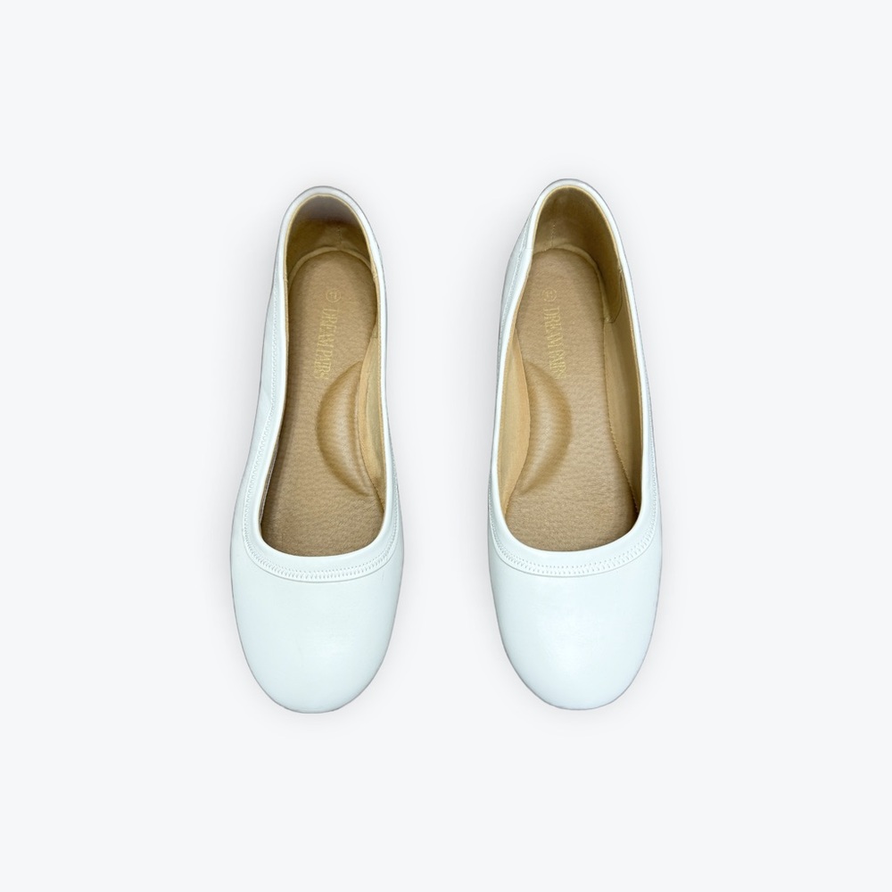 Elegant White Women's Flats - Picture 4 of 9